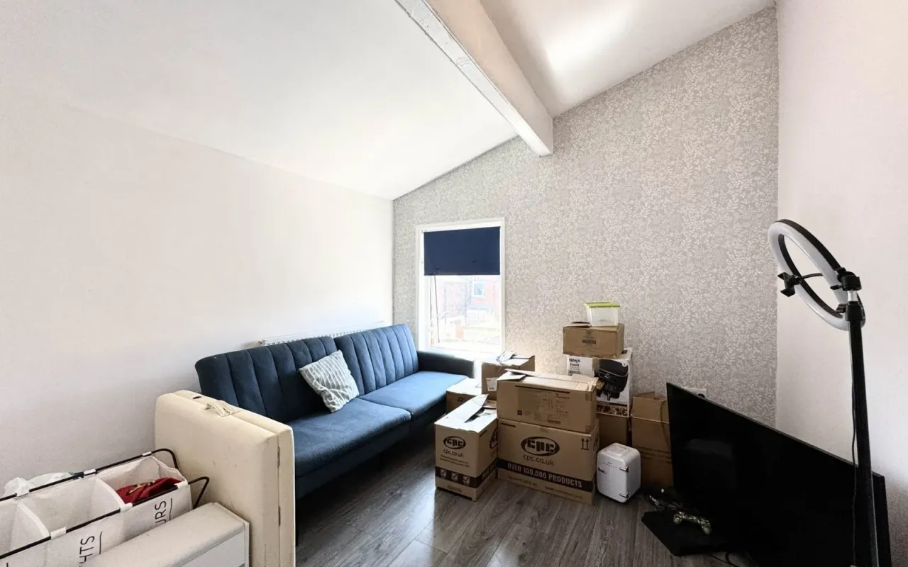 Dentons Green Lane, Dentons Green, photo 17