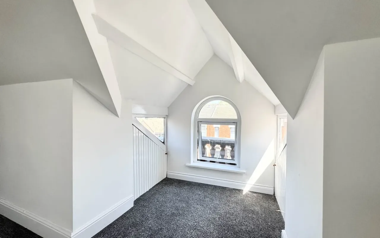 Dentons Green Lane, Dentons Green, photo 21