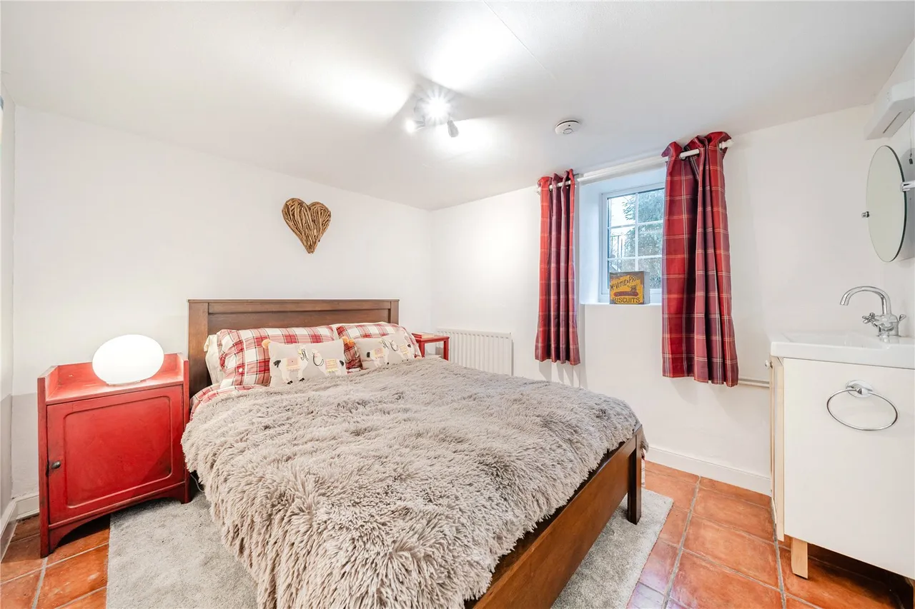 Lloyney, Knighton, Powys, LD7 1RG, photo 9