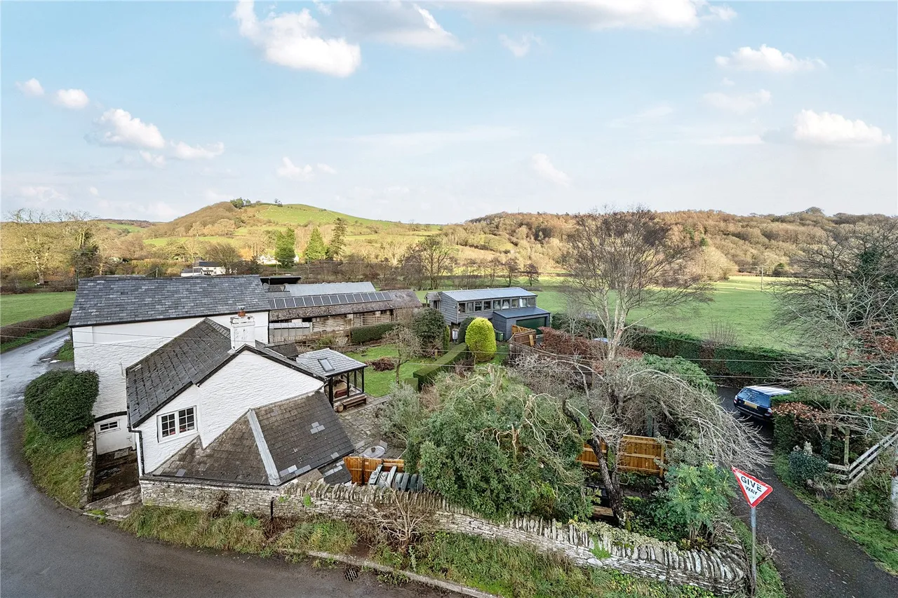 Lloyney, Knighton, Powys, LD7 1RG, photo 27