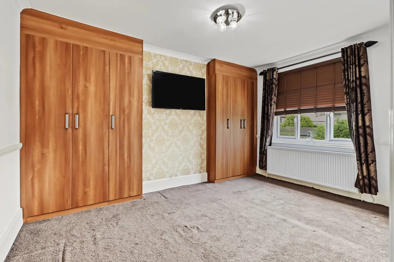 Vaughan Gardens, Ilford, IG1, photo 19