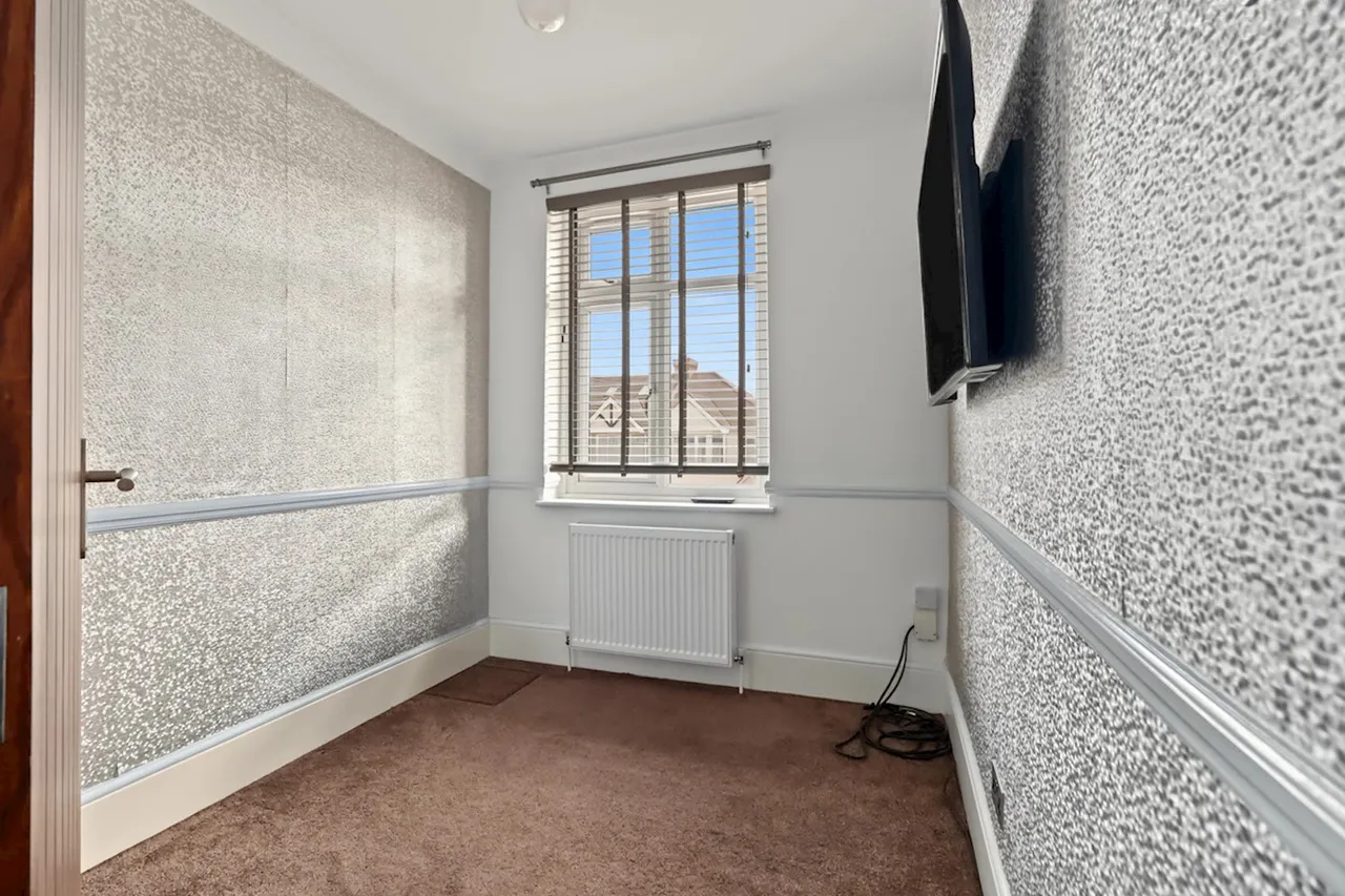 Vaughan Gardens, Ilford, IG1, photo 21