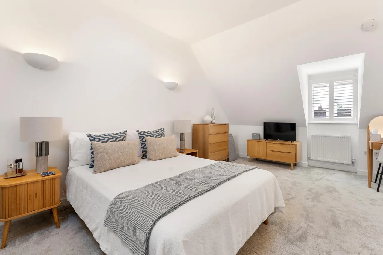 White Cross Drive, Woolmer Green, SG3, photo 12