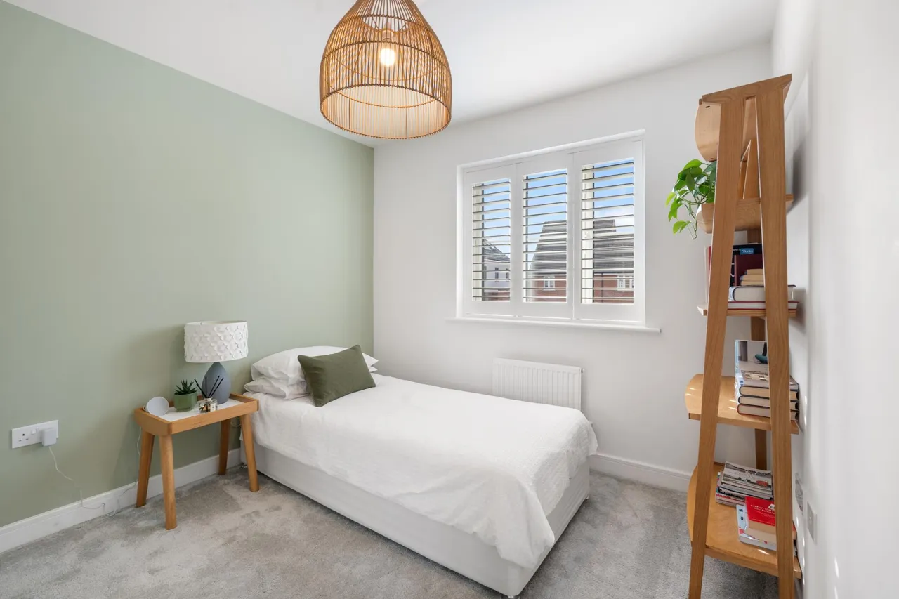 White Cross Drive, Woolmer Green, SG3, photo 10