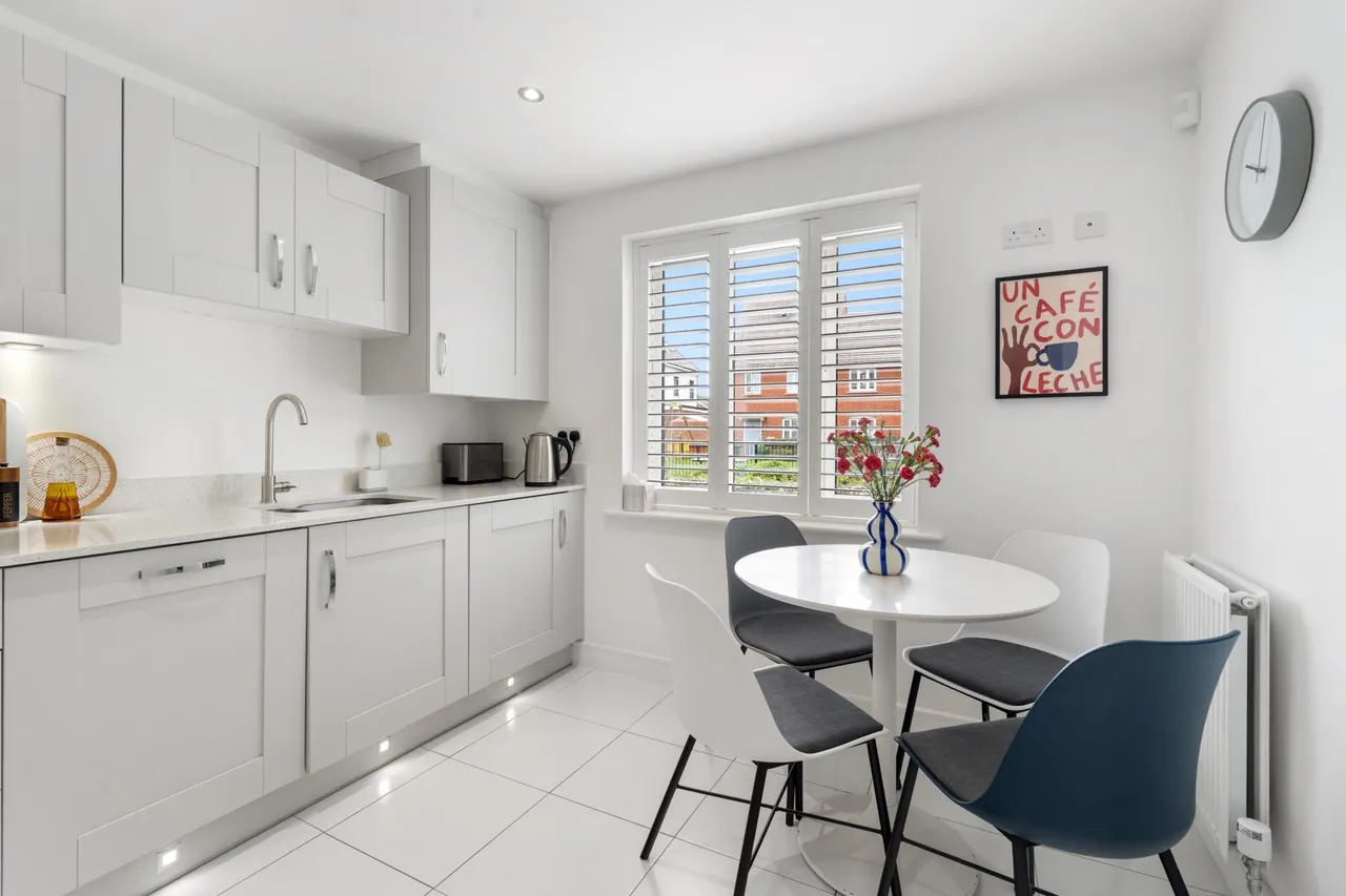 White Cross Drive, Woolmer Green, SG3, photo 2