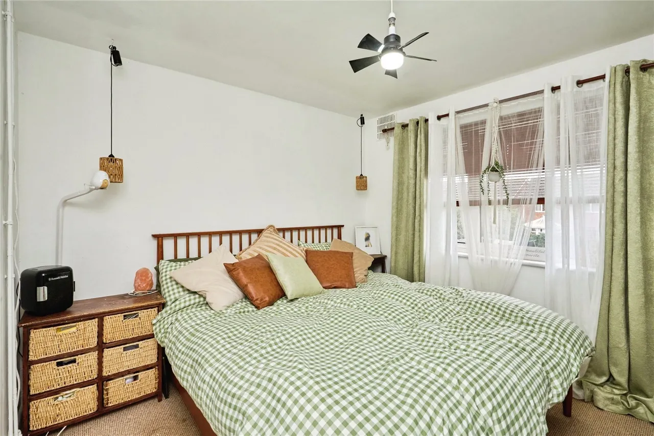 Medeway, Sandown, PO36, photo 8