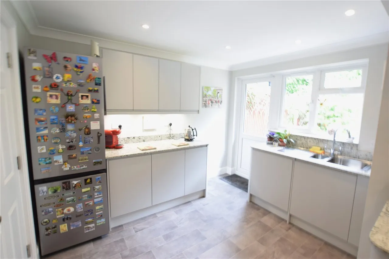 Ruth Close, Farnborough, Hampshire, GU14 9UX, photo 12