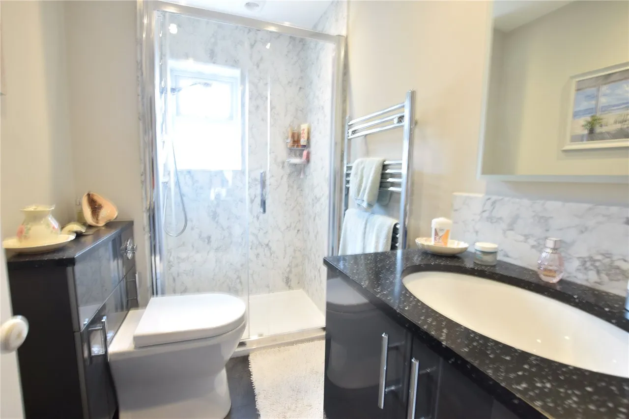 Ruth Close, Farnborough, Hampshire, GU14 9UX, photo 21
