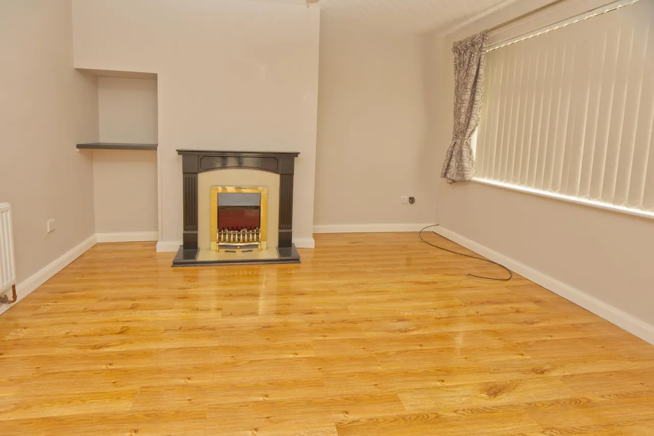 Mark Street, Newtownards, BT23, photo 3