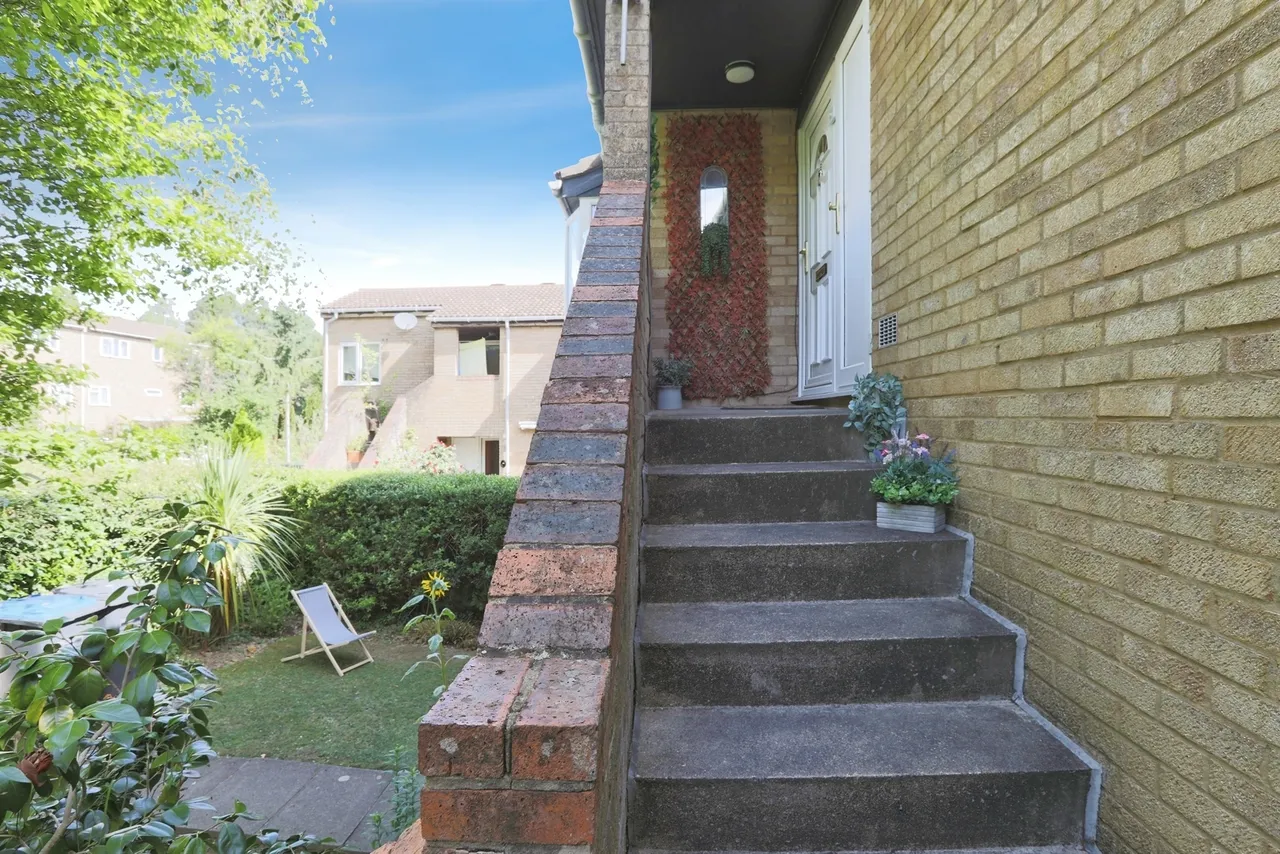 Cromwell Place, East Grinstead, photo 10