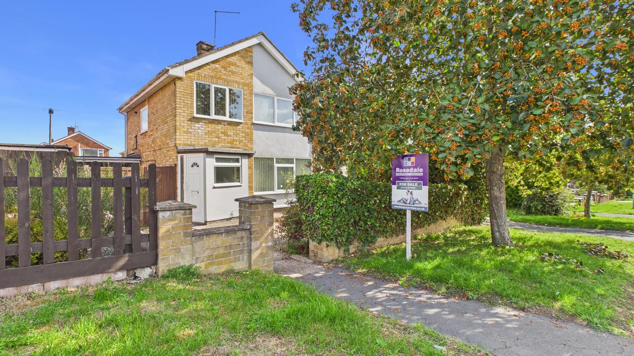 3 bed house for sale, Windsor Road, Yaxley