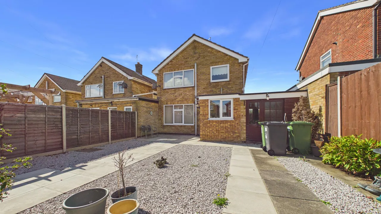Windsor Road, Yaxley, photo 17