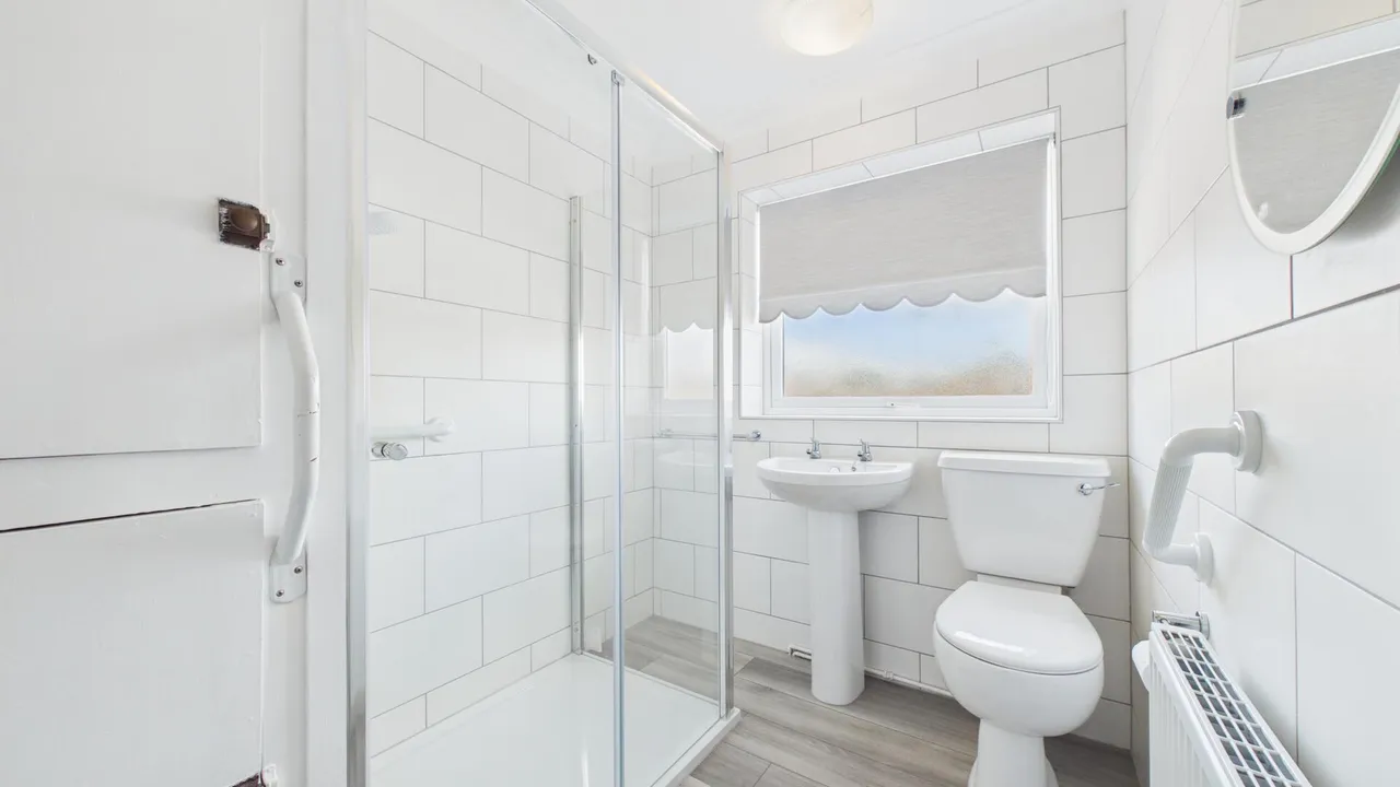 Windsor Road, Yaxley, photo 7