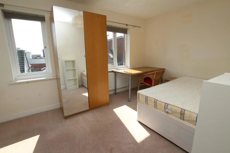 Great Copsie Way, Stoke Gifford, BS16, photo 5