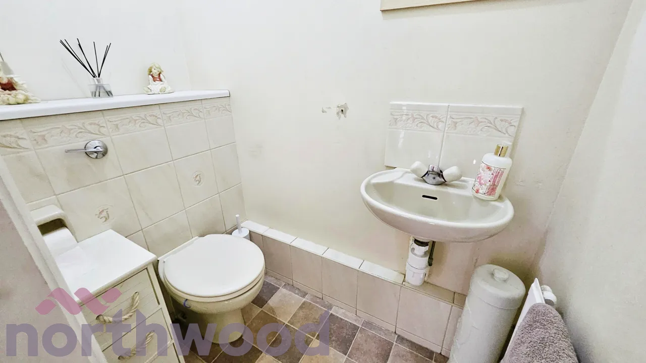 Broadland Drive, Thorpe End, NR13, photo 10