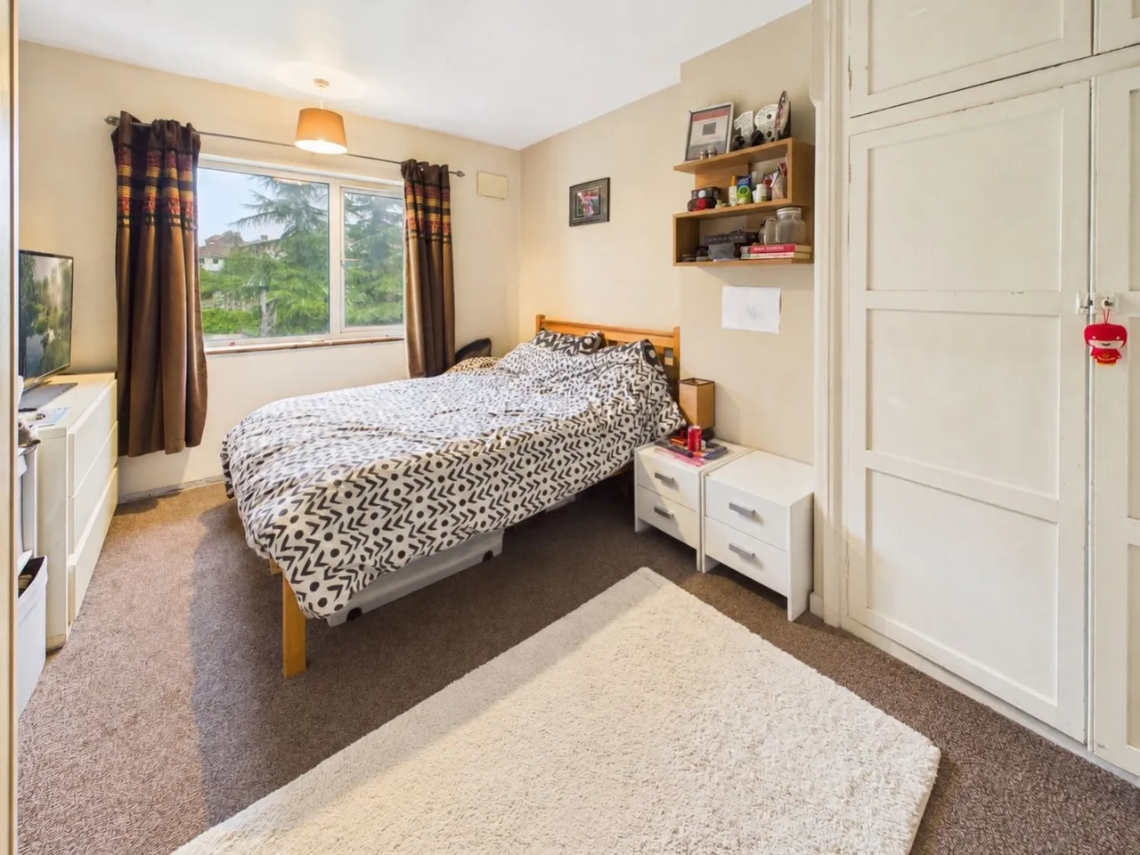 Okehampton Crescent, Welling, DA16, photo 11