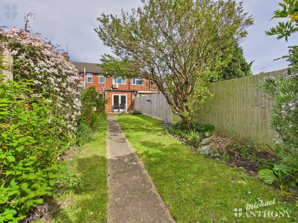 Clinton Crescent, Aylesbury, HP21 7JW, photo 9