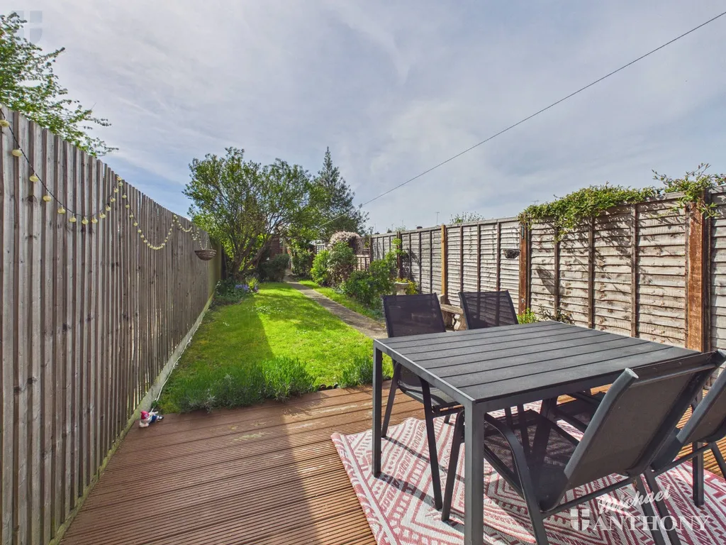 Clinton Crescent, Aylesbury, HP21 7JW, photo 4