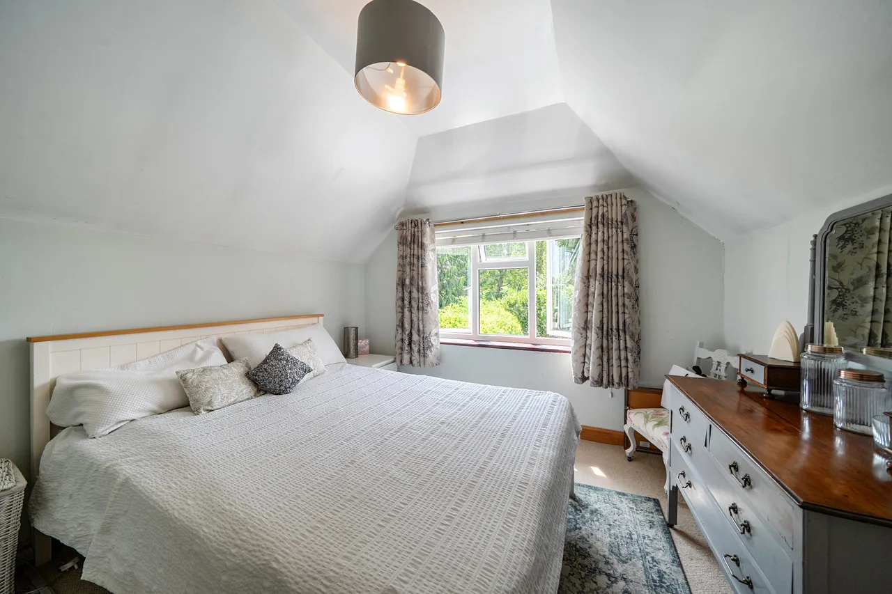 Ladygate Lane, Ruislip, HA4, photo 10