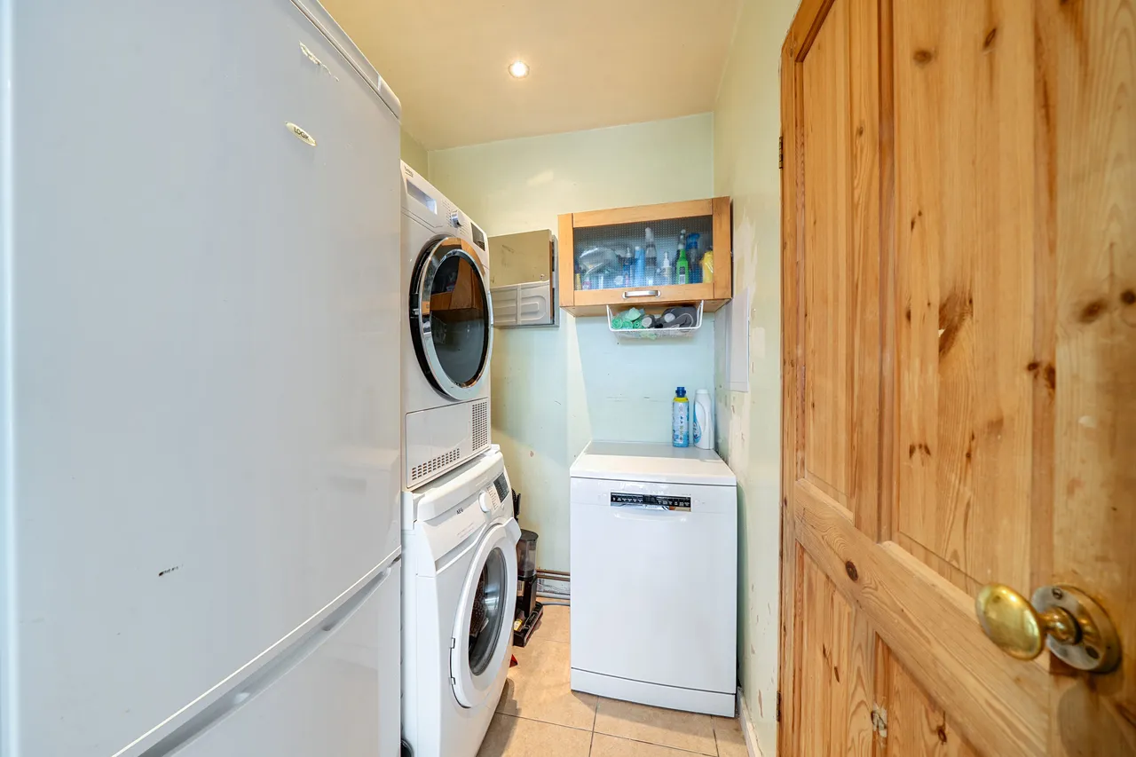 Ladygate Lane, Ruislip, HA4, photo 7