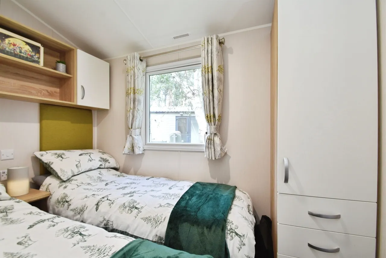 Otley Road, Beckwithshaw, Harrogate, photo 12