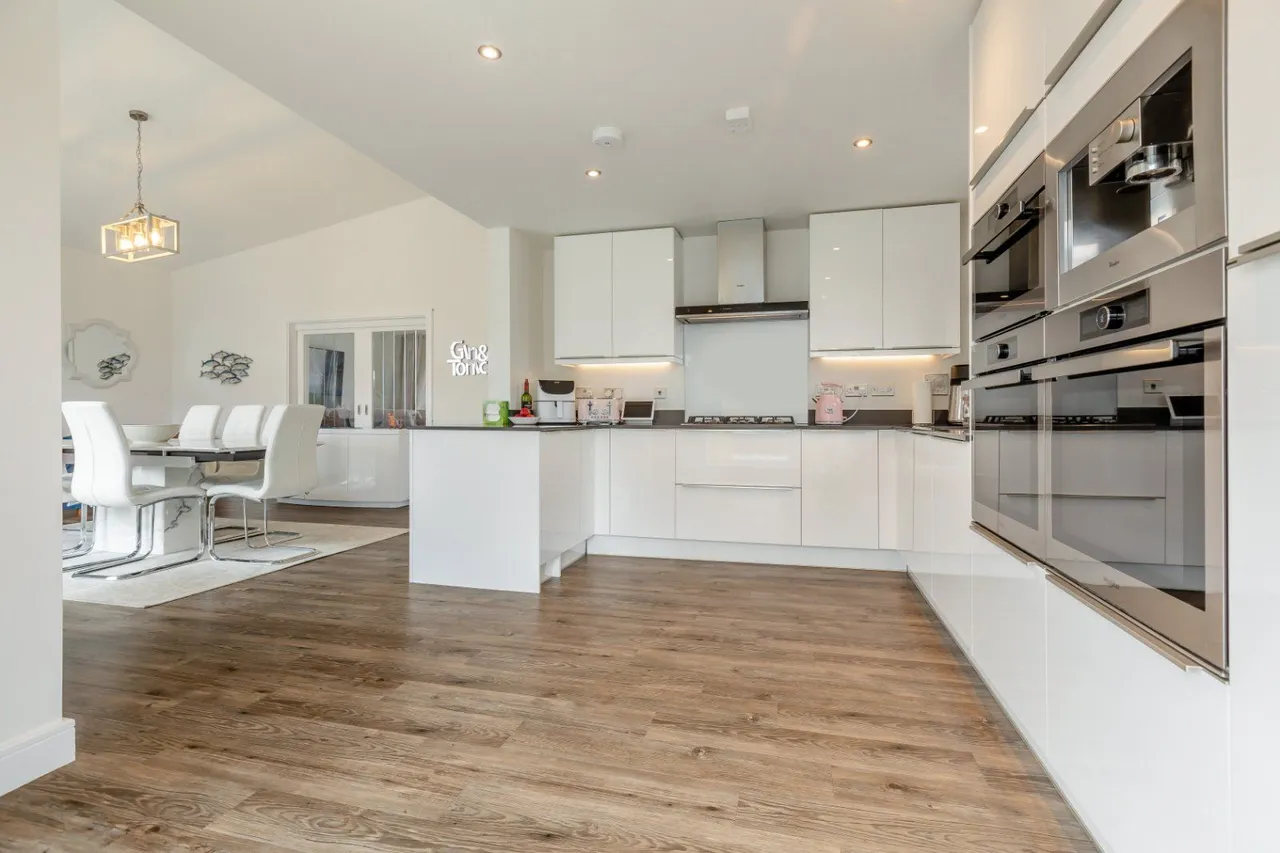 Sea View Crescent, Perranporth, Cornwall, TR6 0FN, photo 6