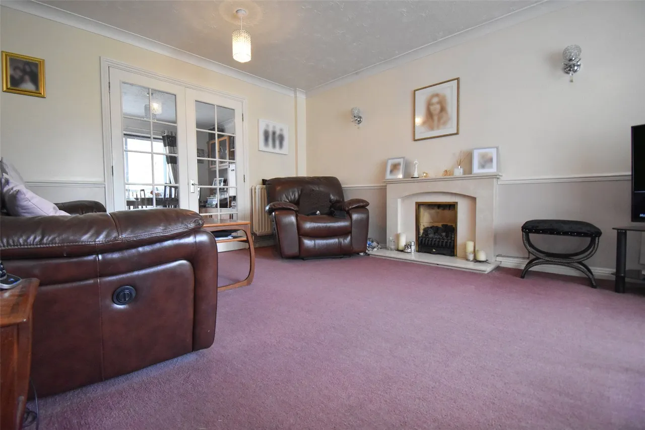 Laurel Gardens, Aldershot, Hampshire, GU11 3TQ, photo 6