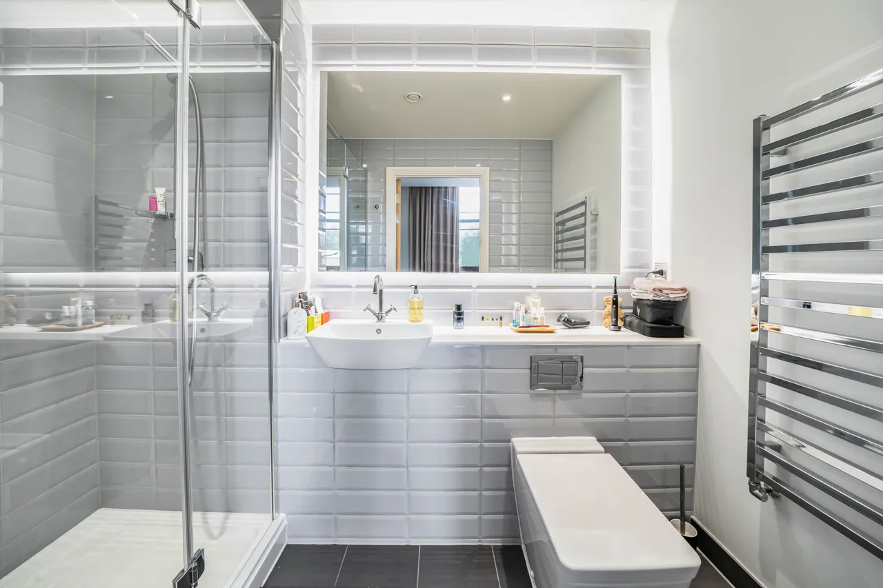 Flat 1, Ivor House, 5 Acre Lane, London, photo 12