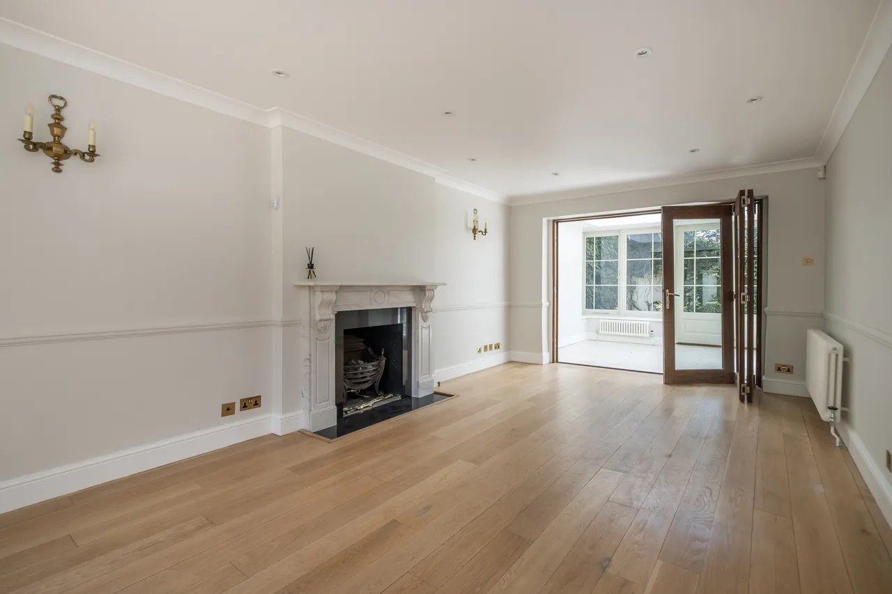 Bainbridge Close, Richmond, TW10, photo 4