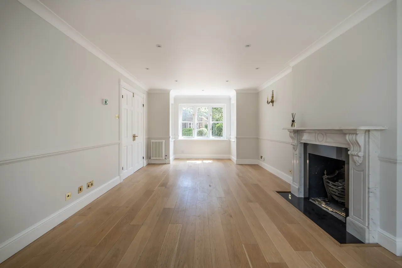 Bainbridge Close, Richmond, TW10, photo 3