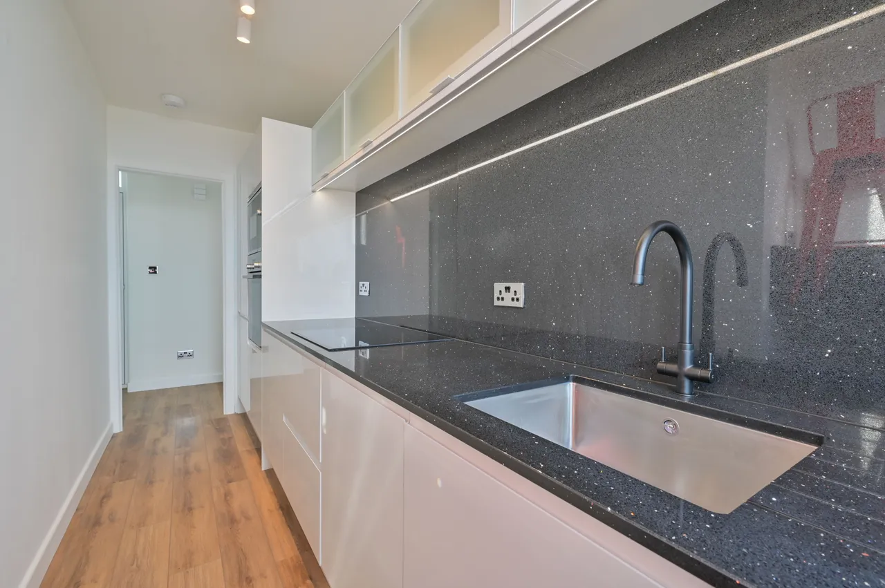 56 Dinerman Court, 38-42 Boundary Road, London, photo 6