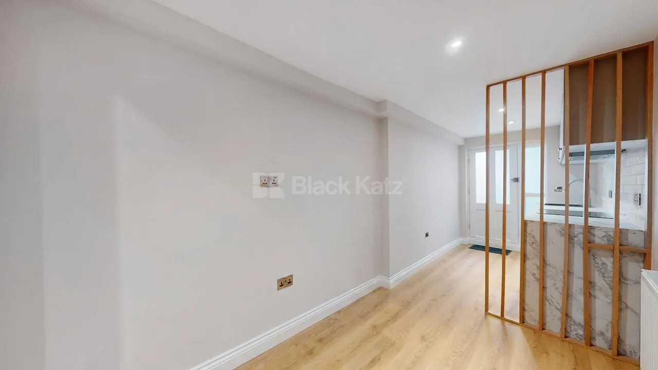 Sandwell Crescent, West Hampstead, NW6, photo 6