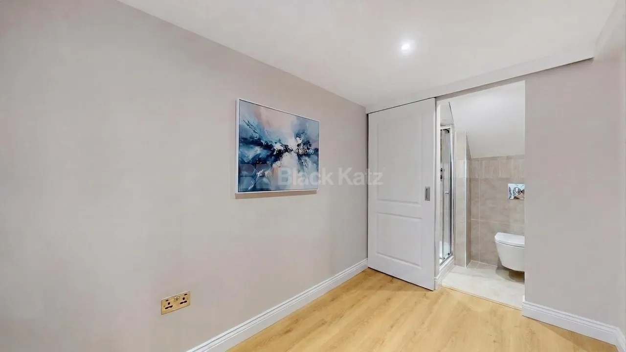 Sandwell Crescent, West Hampstead, NW6, photo 5
