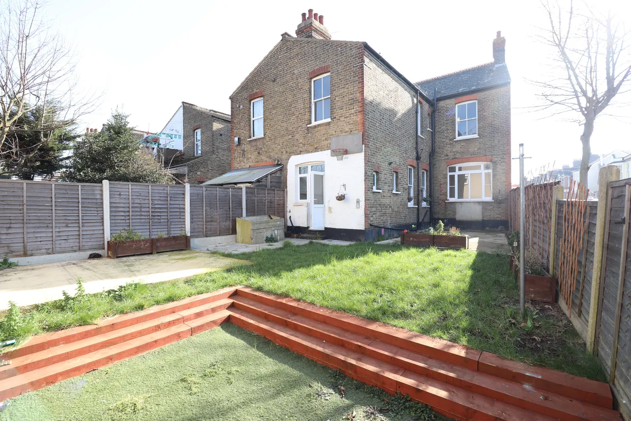 Westborough Road, Westcliff, photo 13