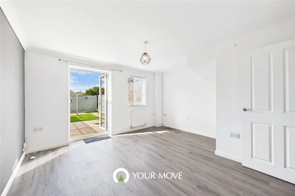 2 bed house for sale — Aspen Road, Caister-on-Sea, Norfolk, NR30