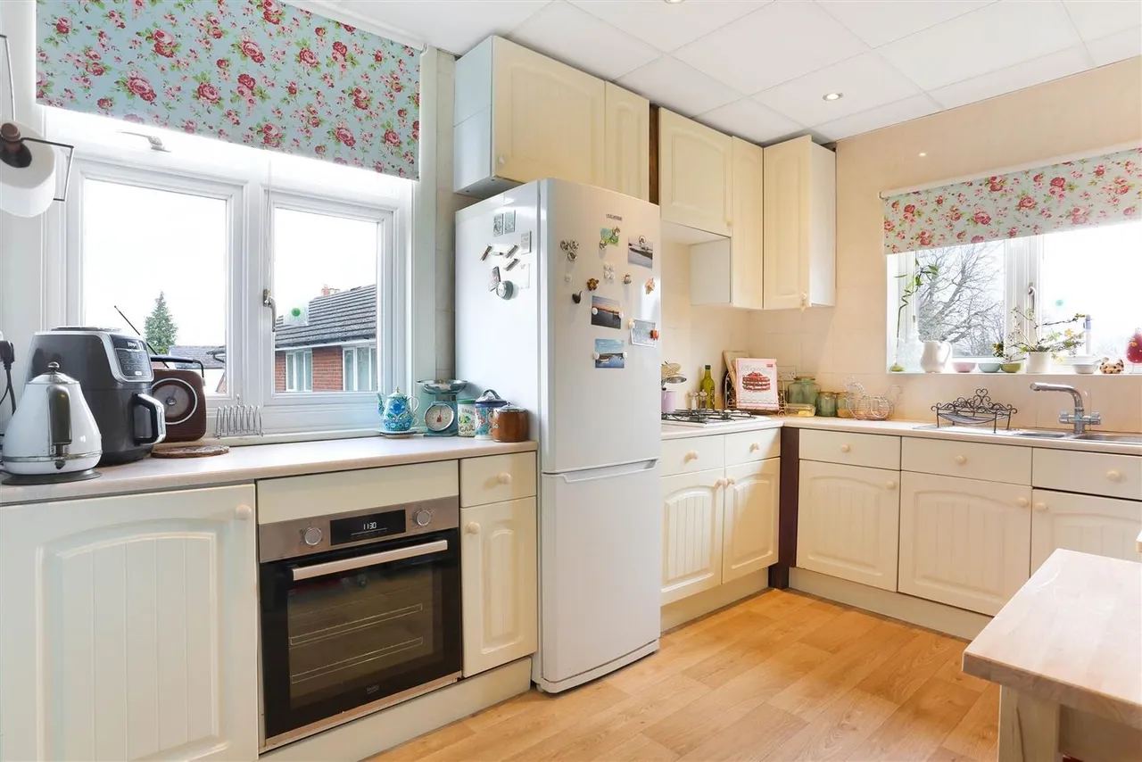 Park Road, Cheam, SM3 8QB, photo 11