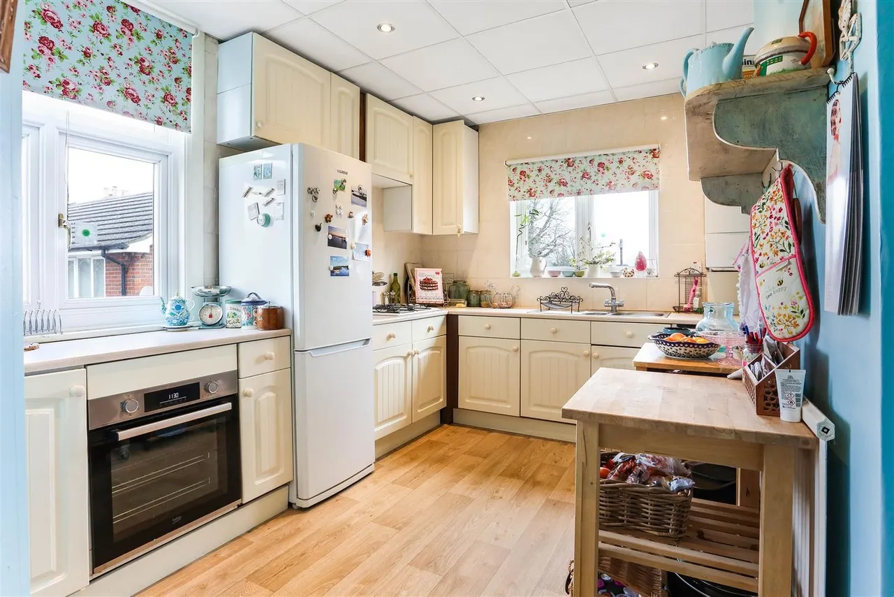 Park Road, Cheam, SM3 8QB, photo 3
