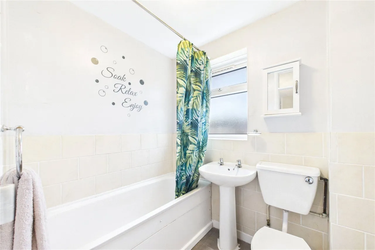 Browning Close, Thatcham, RG18, photo 9