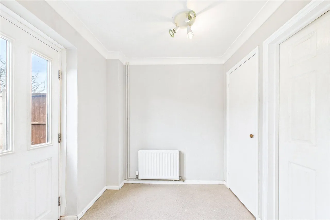 Browning Close, Thatcham, RG18, photo 3
