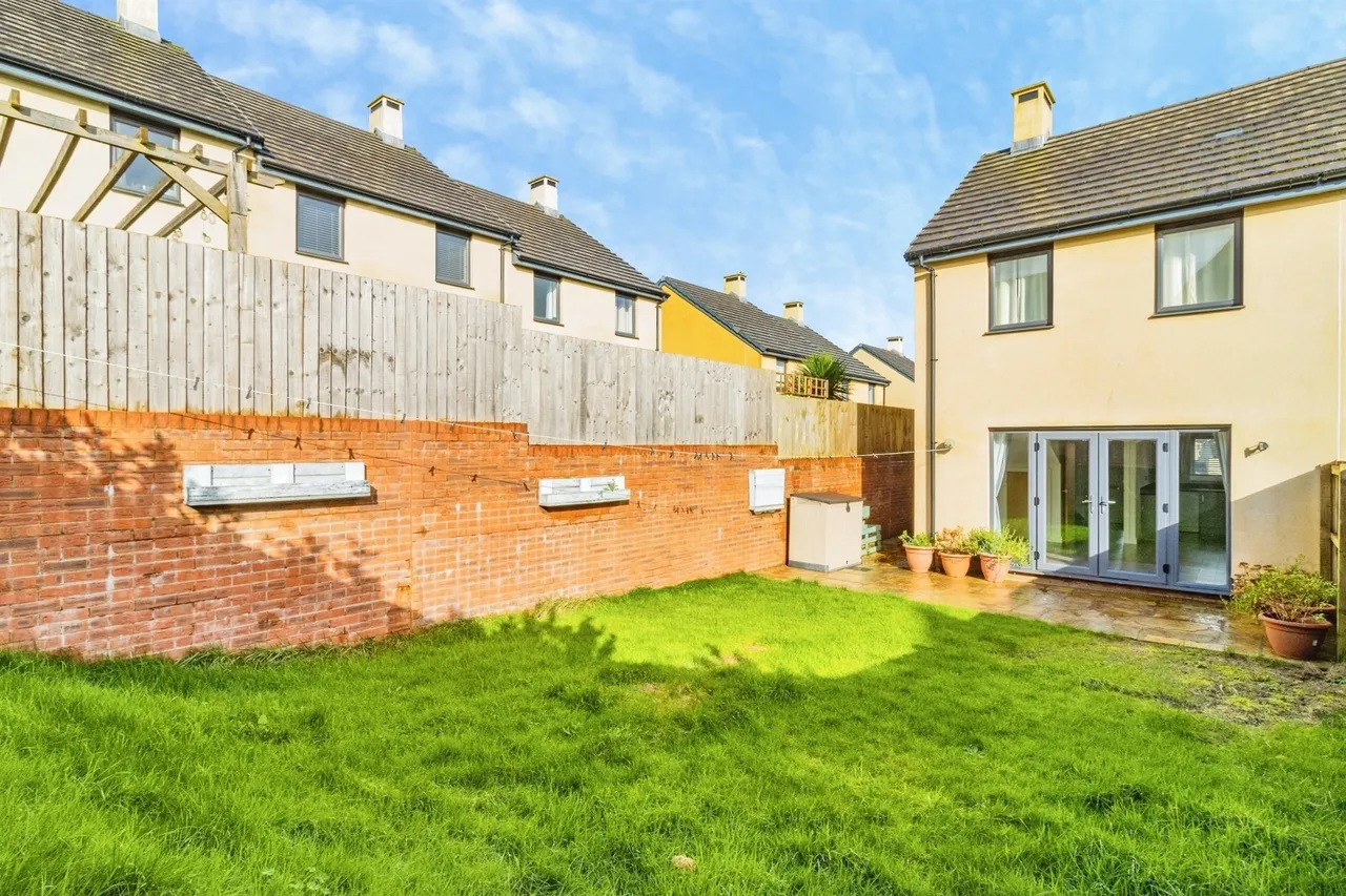 Oathills Place, Paignton, TQ4, photo 2