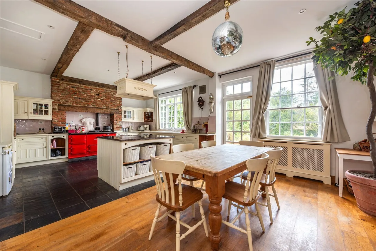 The Street, Betchworth, RH3, photo 4