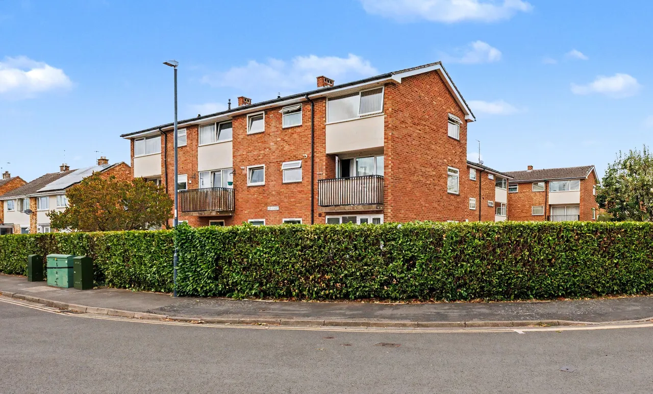 2 bed flat for sale — Sandfield Road, Stratford-Upon-Avon, CV37