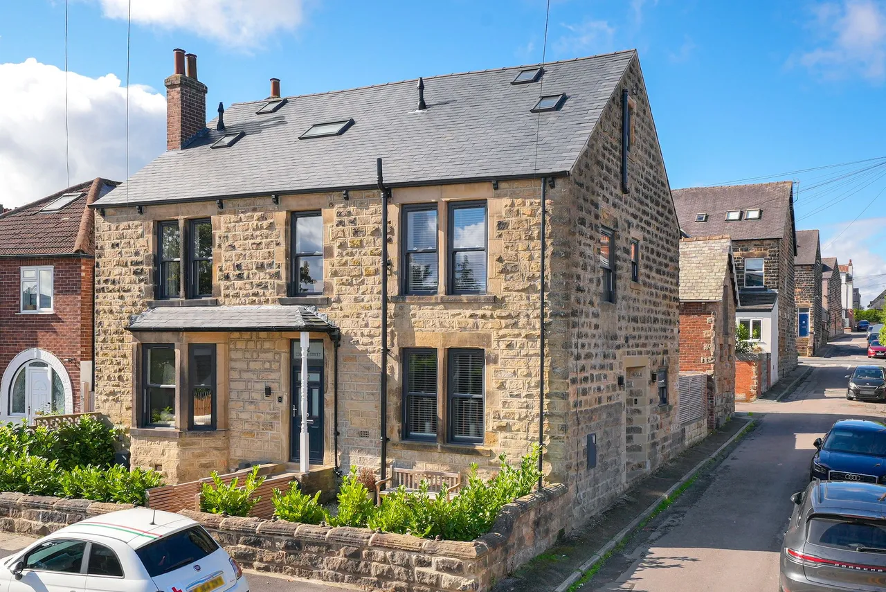 3 bed house for sale, College Street, Harrogate, HG2
