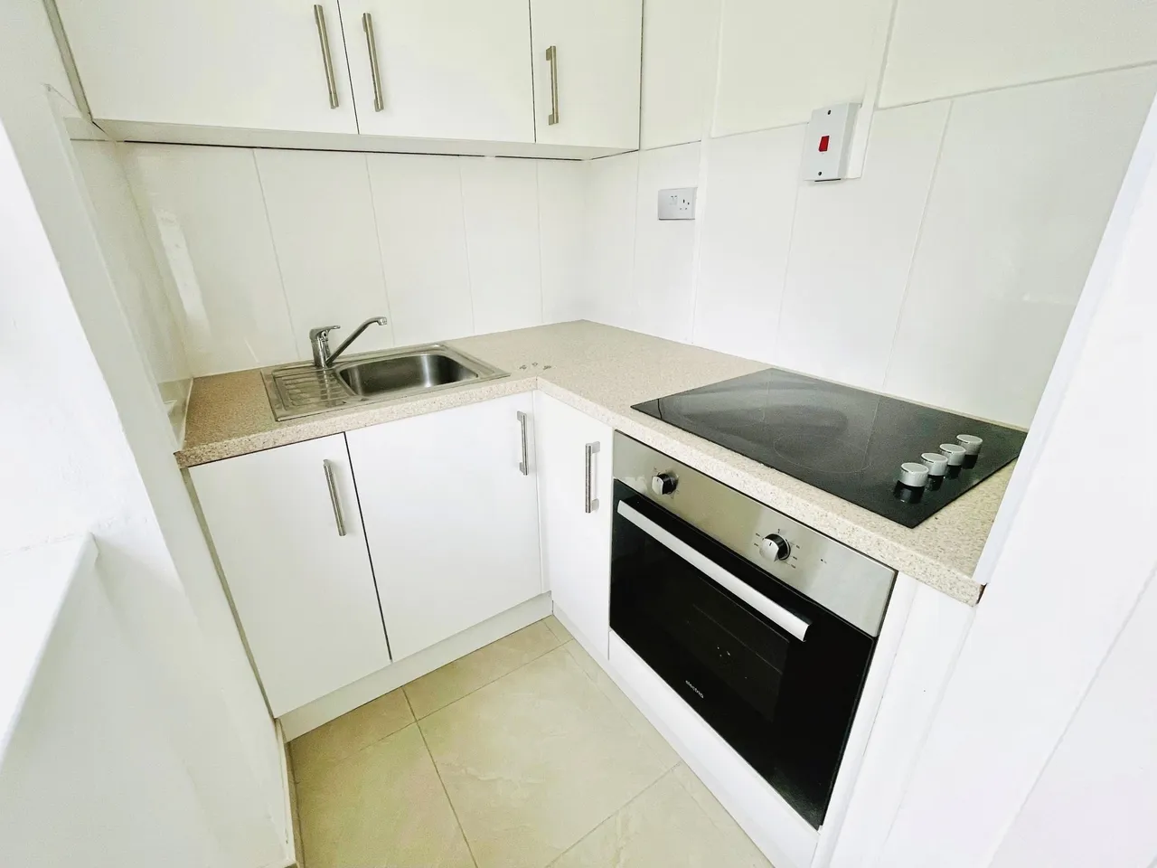 Hendre Ebbw Vale, NP23, photo 2