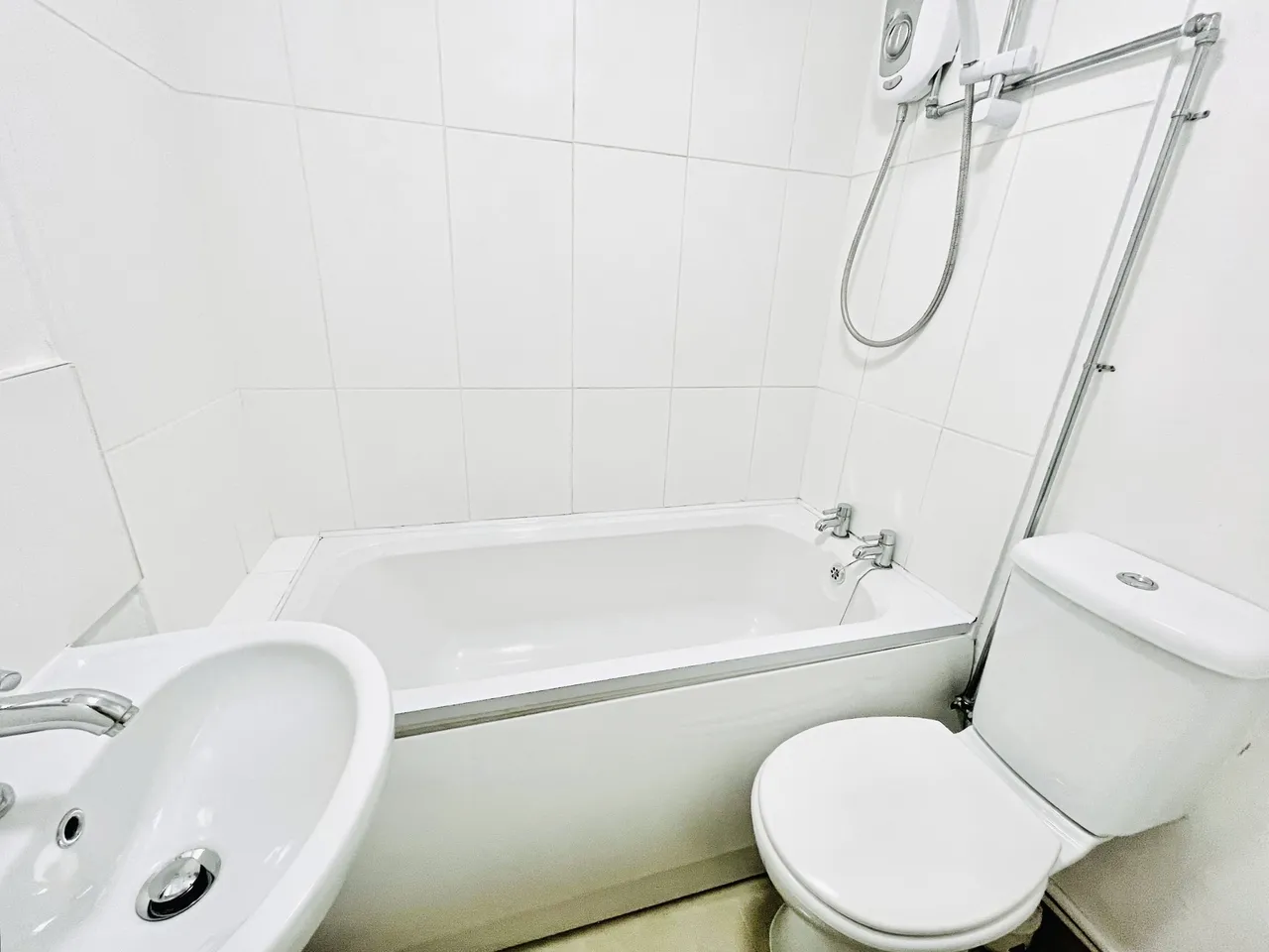 Hendre Ebbw Vale, NP23, photo 4