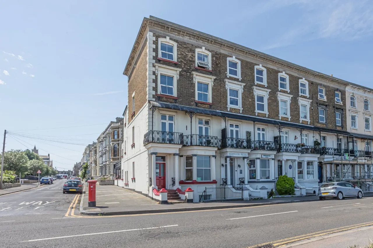 1 bed flat for sale, Ethelbert Crescent, Margate, CT9