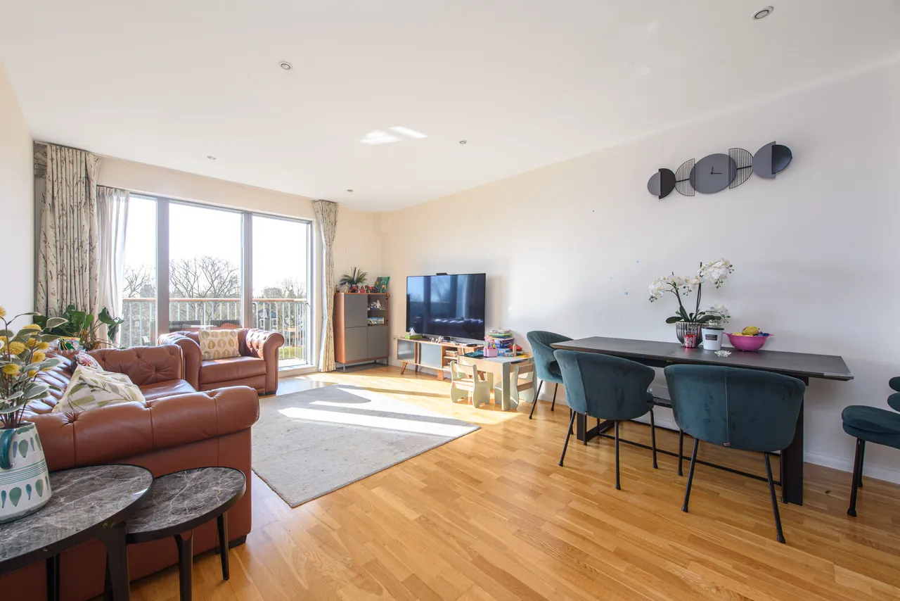 London, NW6, photo 2