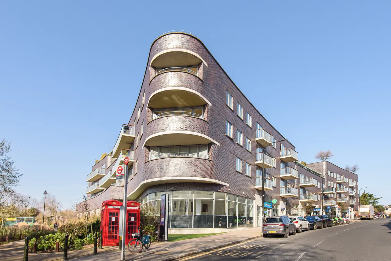 London, NW6, photo 4