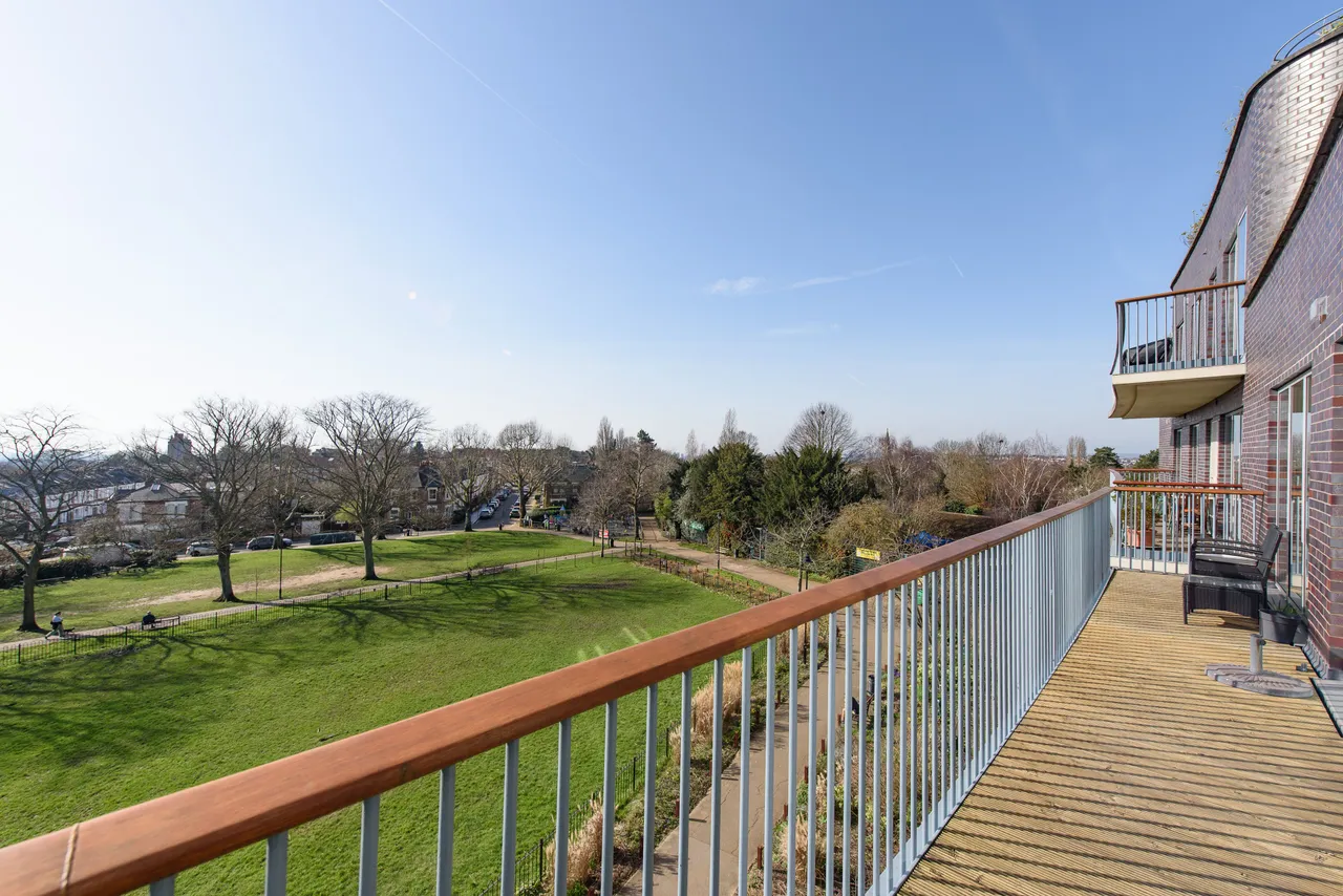 London, NW6, photo 13