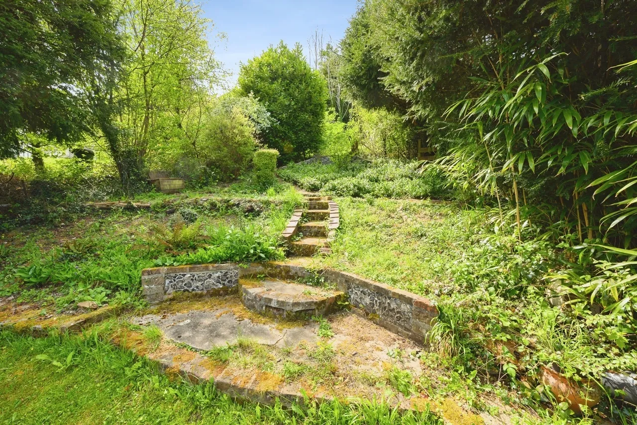 Valley Road, Kenley, CR8, photo 14